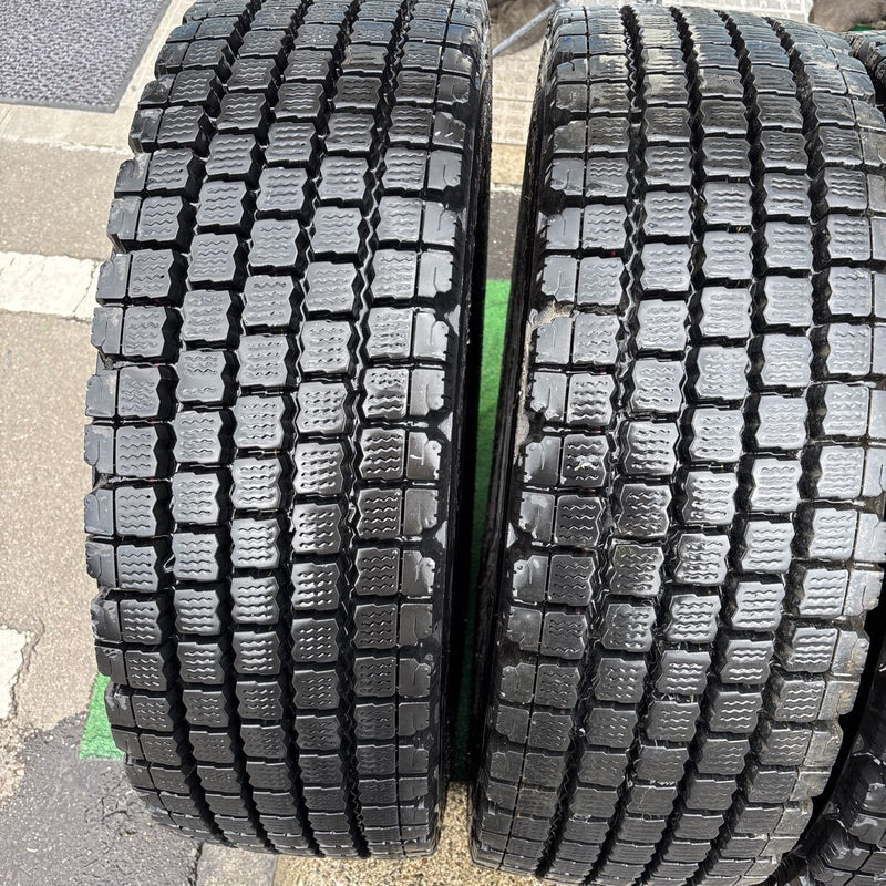 245/70R19.5 BRIDGESTONE. W910. 激安美品　　8本セット:119000円