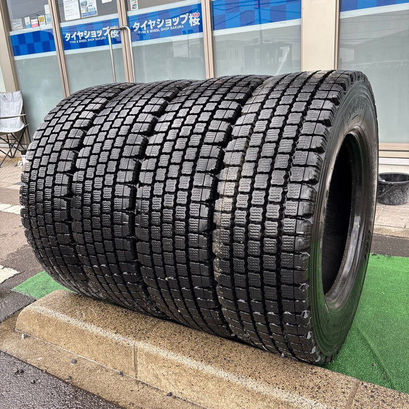 245/70R19.5 BRIDGESTONE. W910. 激安美品　　4本セット：60000円