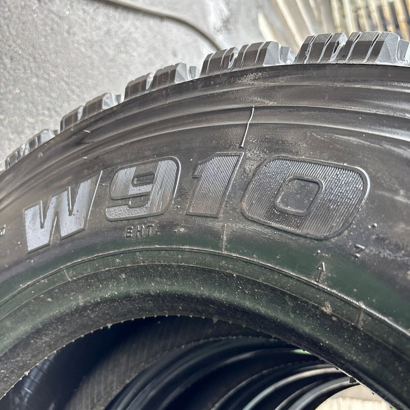 245/70R19.5 BRIDGESTONE. W910. 激安美品　　4本セット：60000円