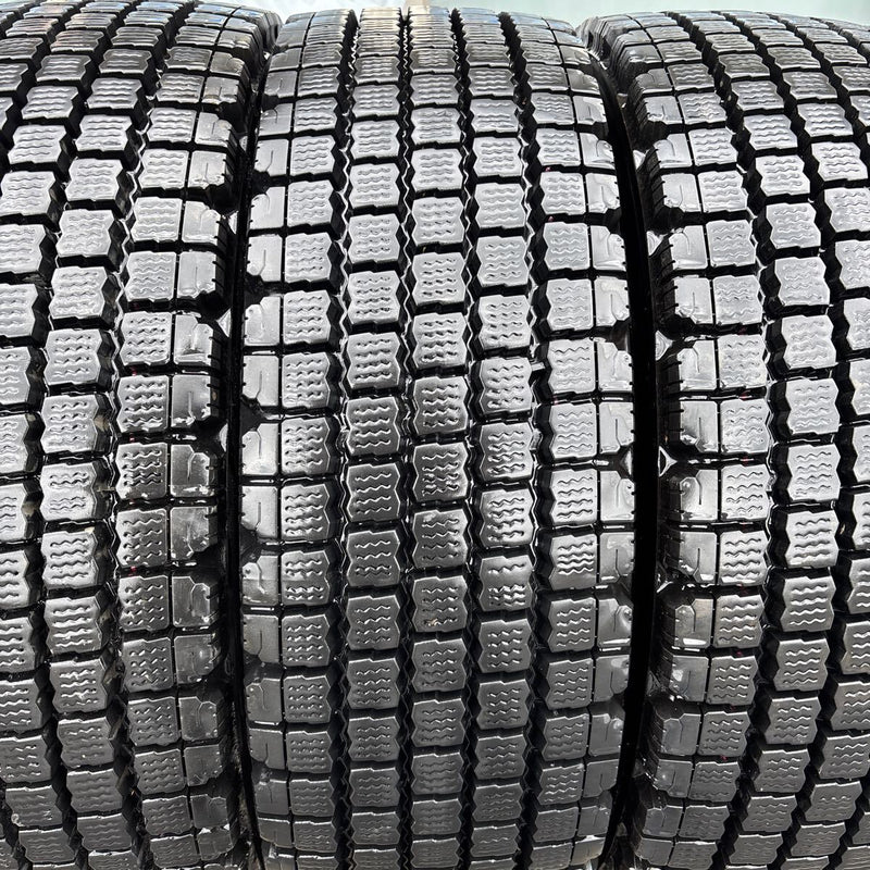 245/70R19.5 BRIDGESTONE. W910. 激安美品　　4本セット：60000円