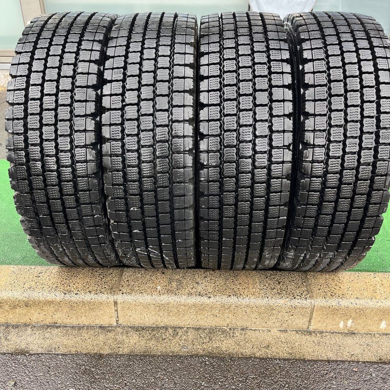 245/70R19.5 BRIDGESTONE, W910 激安美品　　4本セット:50,000円