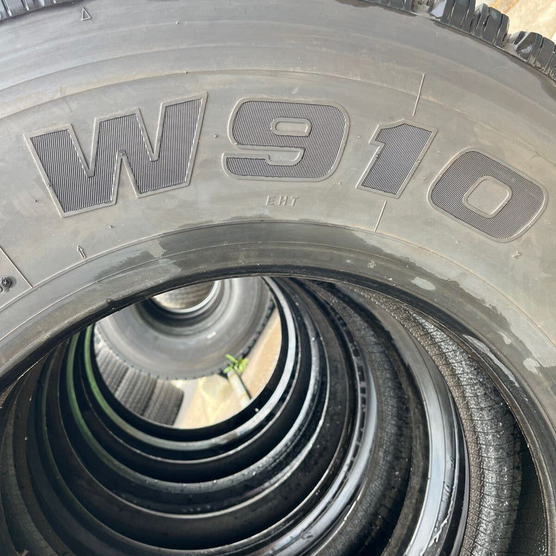 275/80R22.5 BRIDGESTONE, W910 激安美品　 4本＋1本セット:70,000円