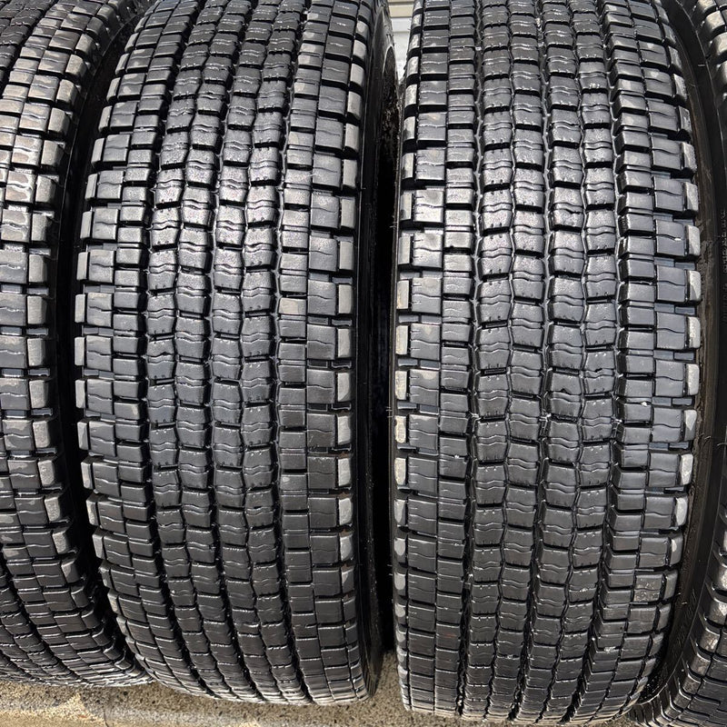 275/80R22.5 再生中古スタッドレス　激安美品　　　8本セット：104000円