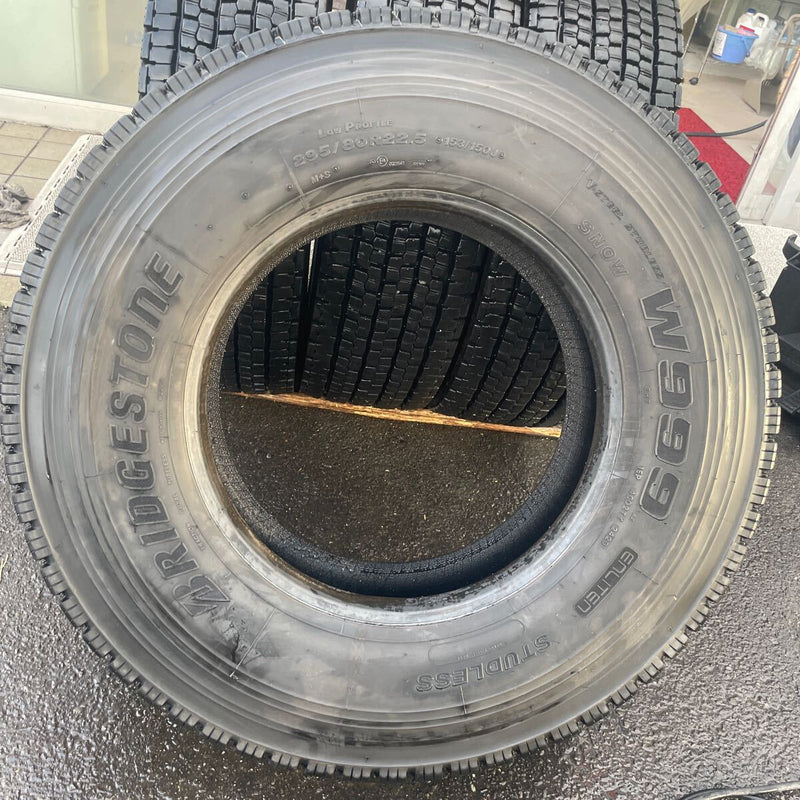295/80R22.5 地山中古　ブリヂストン　2023年　激安美品　　4本セット：87800円