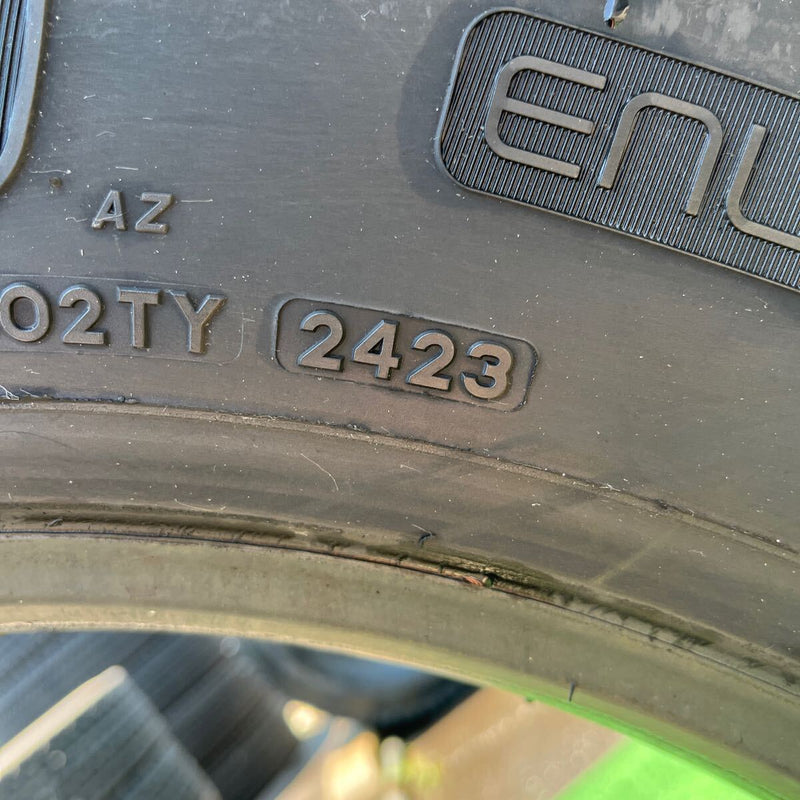 295/80R22.5 BRIDGESTONE, W999 激安美品　2023年製 1本:21,000円
