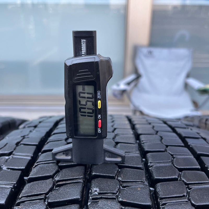 11R22.5 16PR BRIDGESTONE, W900 激安美品　2023年製 4本セット:55,000円
