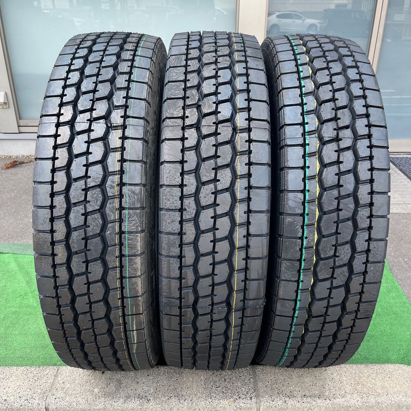 11R22.5 再生ミックスほぼ新品　M636 激安美品　 2本＋1本セット:64,000円