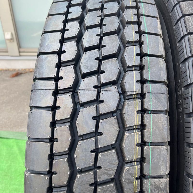 11R22.5 再生ミックスほぼ新品　M636 激安美品　 2本＋1本セット:64,000円