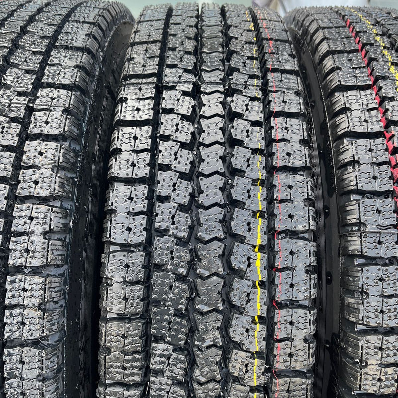 225/80R17.5 再生スタッドレスほぼ新品　M919 激安美品　4本セット:46,000円