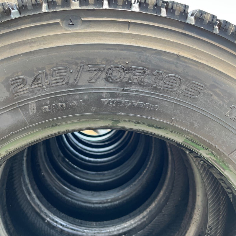 245/70R19.5 TOYO, M919 激安美品　2022年製　 8本セット:84,000円