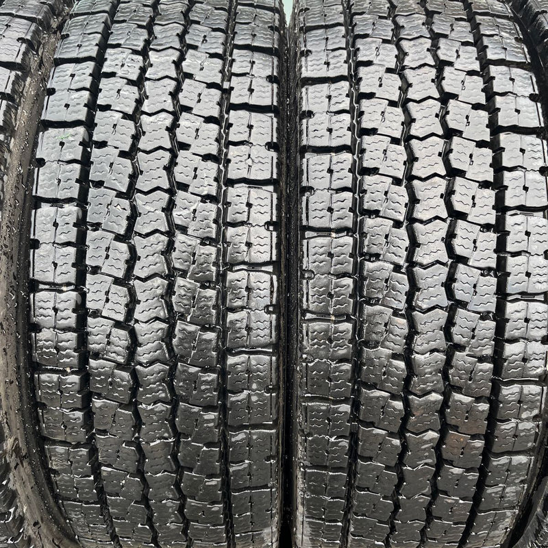 245/70R19.5 TOYO, M919 激安美品　2022年製 8本セット:83,000円