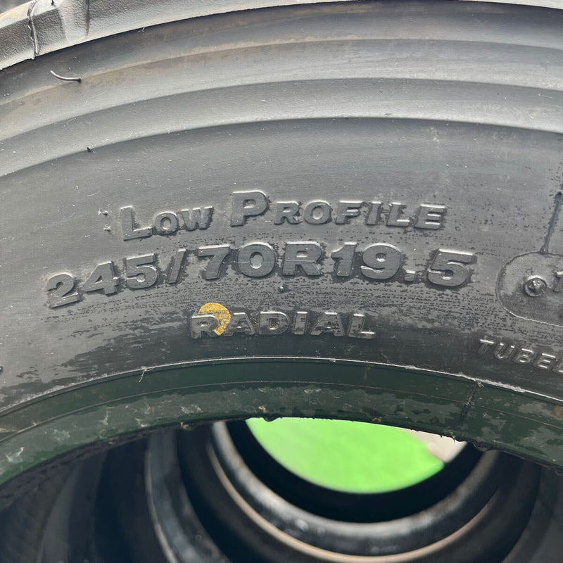 245/70R19.5 BRIDGESTONE, R173 激安美品 2023年製 4本セット:48,000円