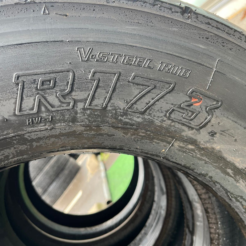 245/70R19.5 BRIDGESTONE, R173 激安美品 2023年製 4本セット:48,000円