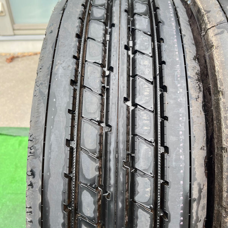 245/70R19.5 BRIDGESTONE, R173 激安美品 2023年製 4本セット:48,000円
