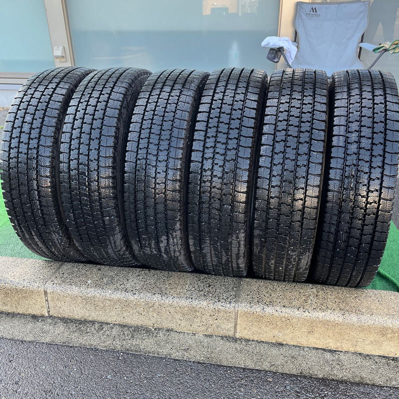 195/85R15 TOYO, M935 激安美品　2022年製 6本セット:30,000円