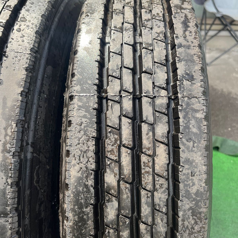 225/85R16 再生たて溝ほぼ新品　激安美品　4本セット:22,000円