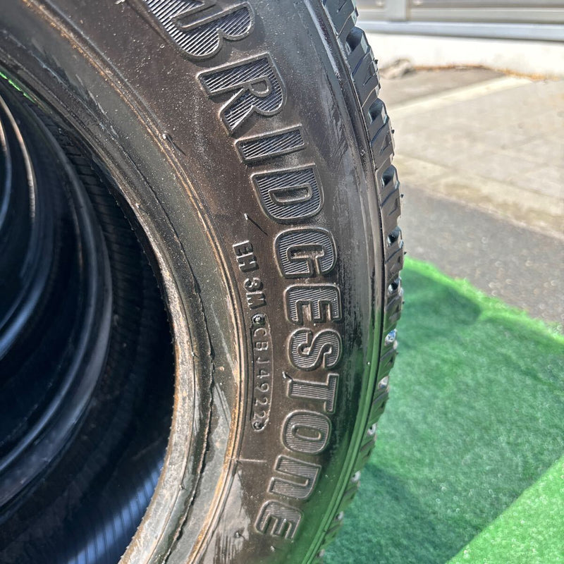 205/65R16 BRIDGESTONE. W979. 2022年製　4本＋1本セット：24000円