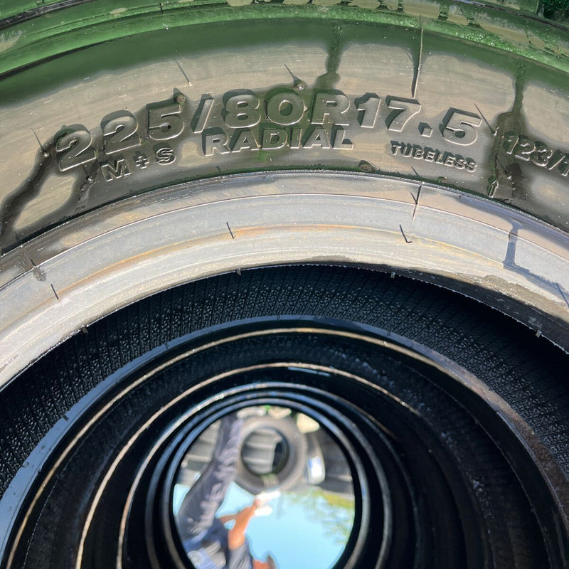 225/80R17.5 BRIDGESTONE, W900 激安美品　2022年製 9.5分山　6本セット:83,000円