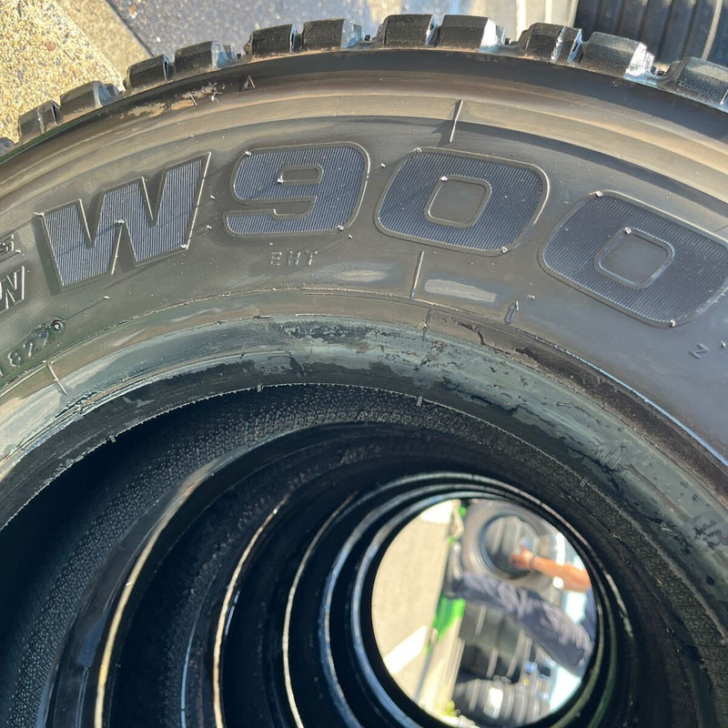 225/80R17.5 BRIDGESTONE, W900 激安美品　2022年製 9.5分山　6本セット:83,000円