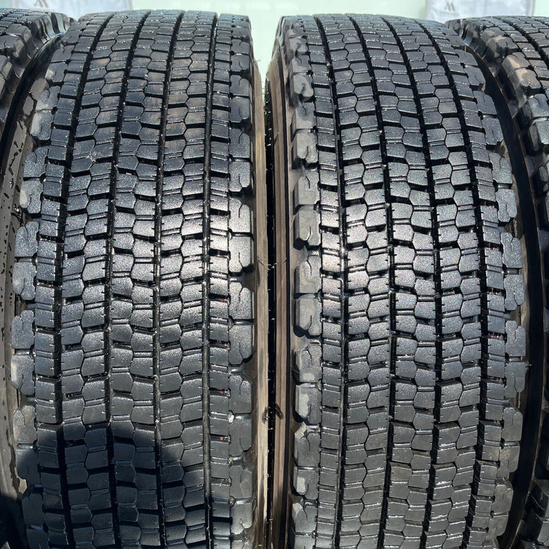 225/80R17.5 BRIDGESTONE, W900 激安美品　2022年製 9.5分山　6本セット:83,000円