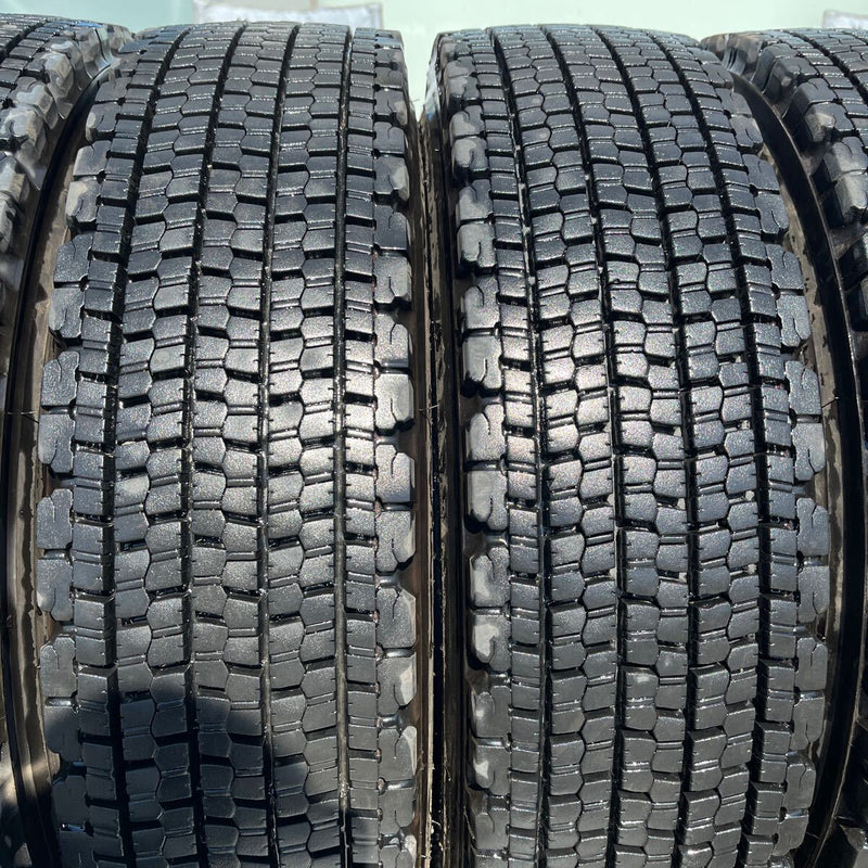 225/80R17.5 BRIDGESTONE, W900 激安美品　2022年製 9.5分山　6本セット:83,000円