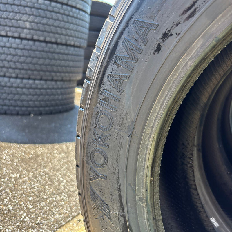 205/60R17.5. 12PR YOKOHAMA. LT151R ほぼ新品　　6本セット：42000円
