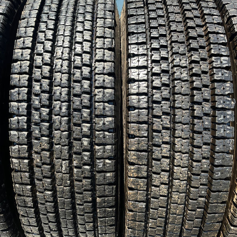 11R22.5 16PR TOYO, M929 激安美品　2023年製 　8本セット:160,000