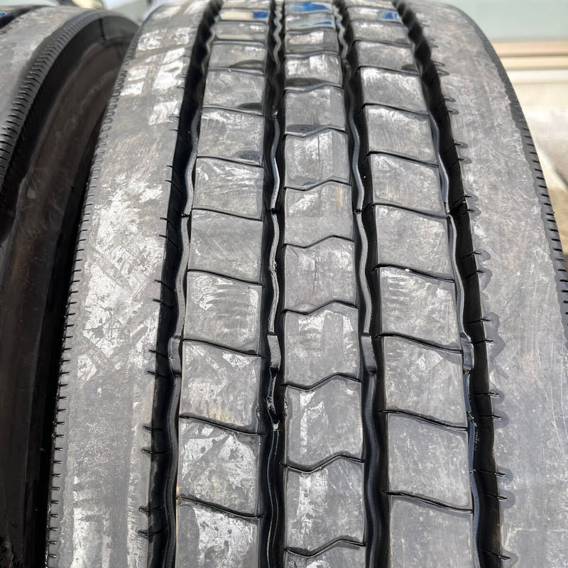 265/70R19.5 DUNLOP, SP122 激安美品　 2本セット:19,000円