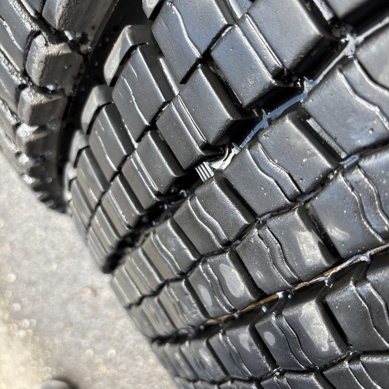 245/70R19.5 DUNLOP SP001 深溝 スタッドレスタイヤ 8本セット:105000円