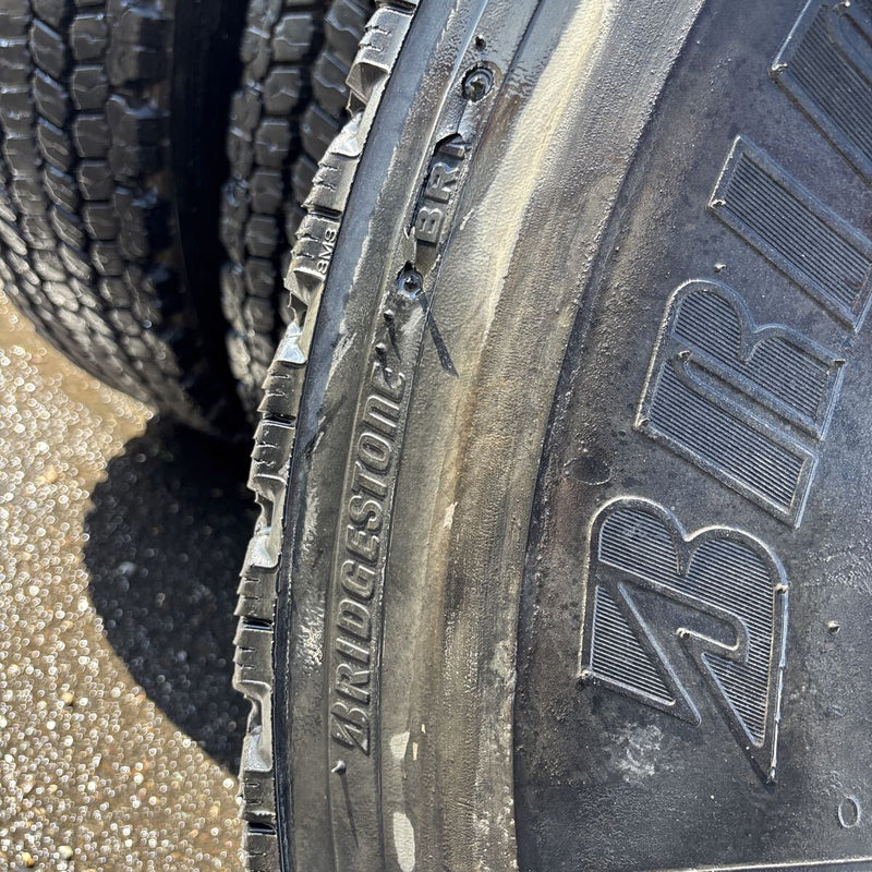 11R22.5 、 16RR. BRIDGESTONE 再生 激安美品　8本セット:112000円