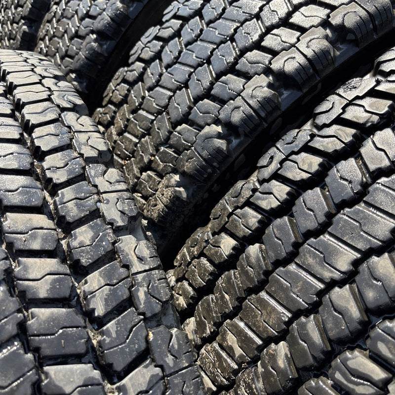 11R22.5 、 16RR. BRIDGESTONE 再生 激安美品　8本セット:112000円