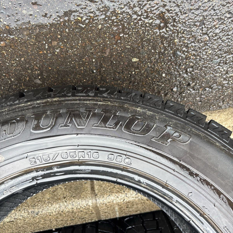 215/65R16 DUNLOP WM02 中古スタッドレス　4本セット:26000円