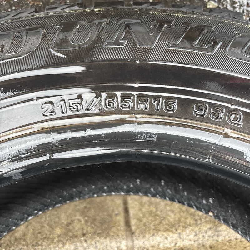 215/65R16 DUNLOP WM02 中古スタッドレス　4本セット:26000円