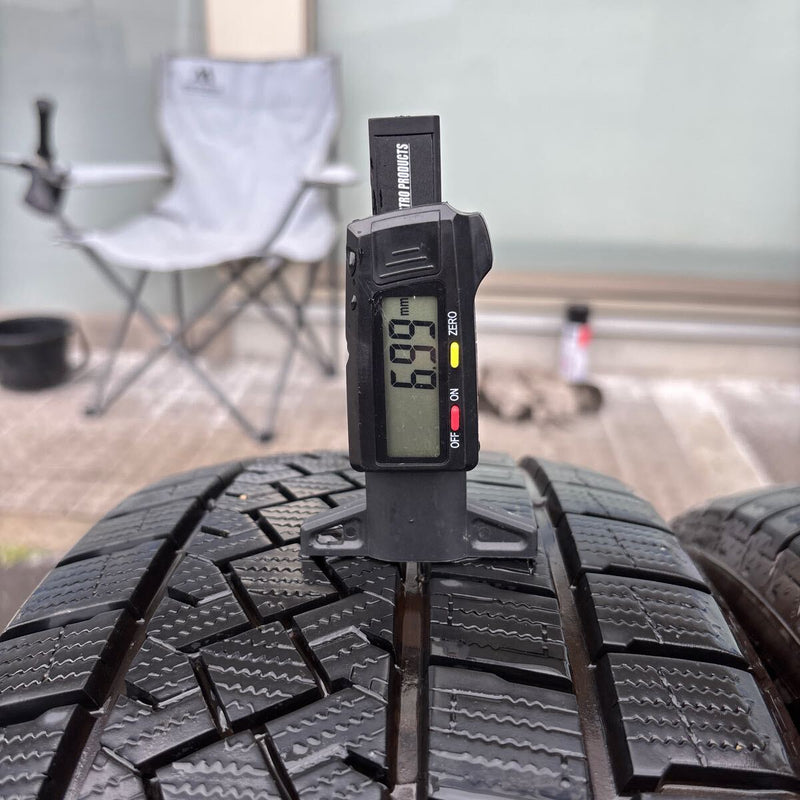 215/50R17 PIRELLI 中古スタッドレスタイヤ2本セット:12000円