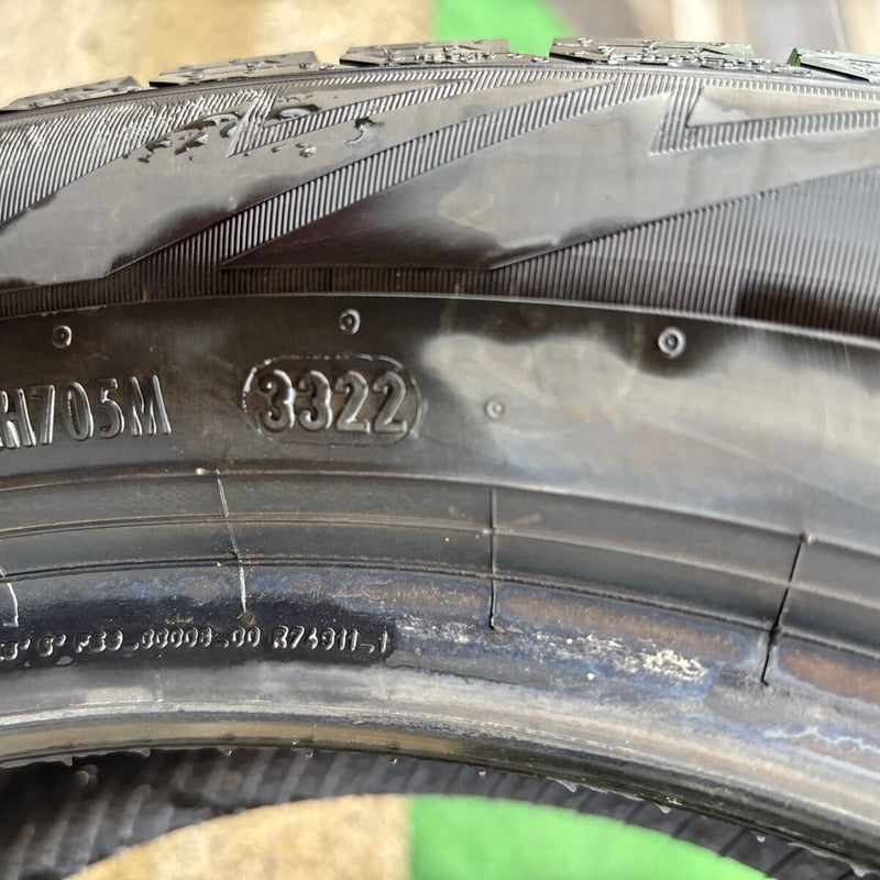 215/50R17 PIRELLI 中古スタッドレスタイヤ2本セット:12000円