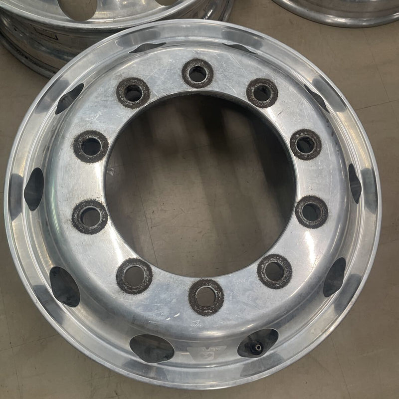 アルコア　アルミホイール　22.5×7.50 . 10穴 (11R 22.5及び275/80R22.5などに使用) 激安美品　　10本セット：179000円