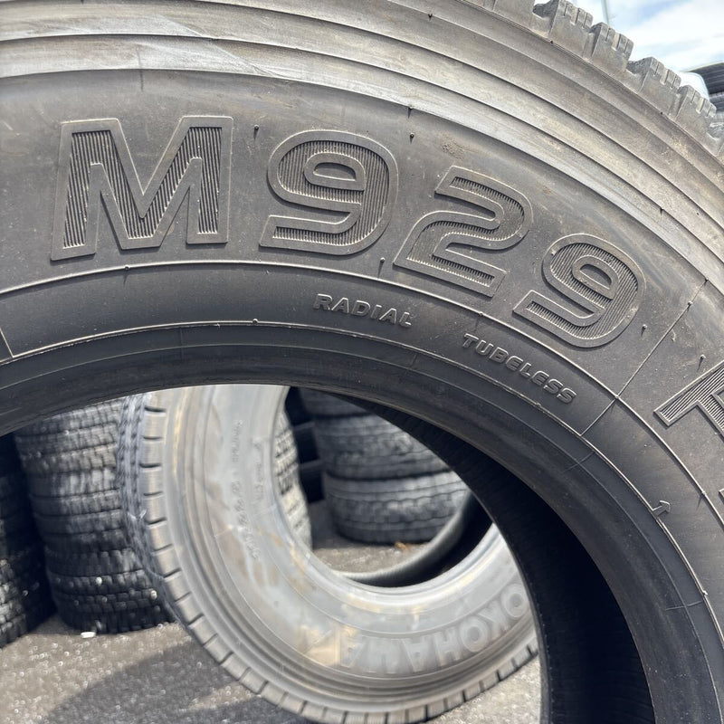 11R22.5 16PR TOYO M929 地山冬タイヤ 1本:13500円