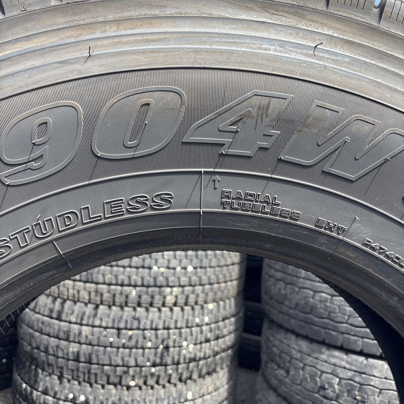 11R22.5 16PR YOKOHAMA 904W 冬タイヤ 1本:14500円