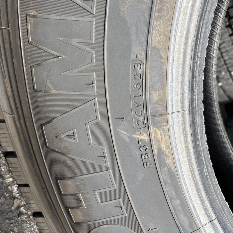 11R22.5 16PR YOKOHAMA 904W 冬タイヤ 1本:14500円