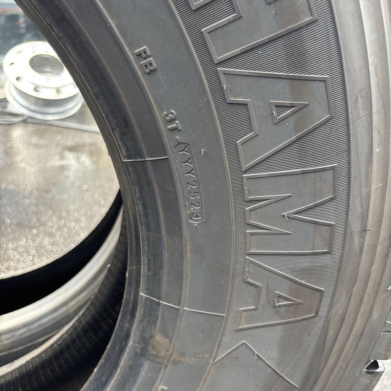 11R22.5 16PR ヨコハマ 905W 2023.2024年製 冬タイヤ 2本セット:28000円