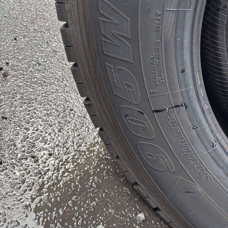 11R22.5 16PR ヨコハマ 905W 2023.2024年製 冬タイヤ 2本セット:28000円