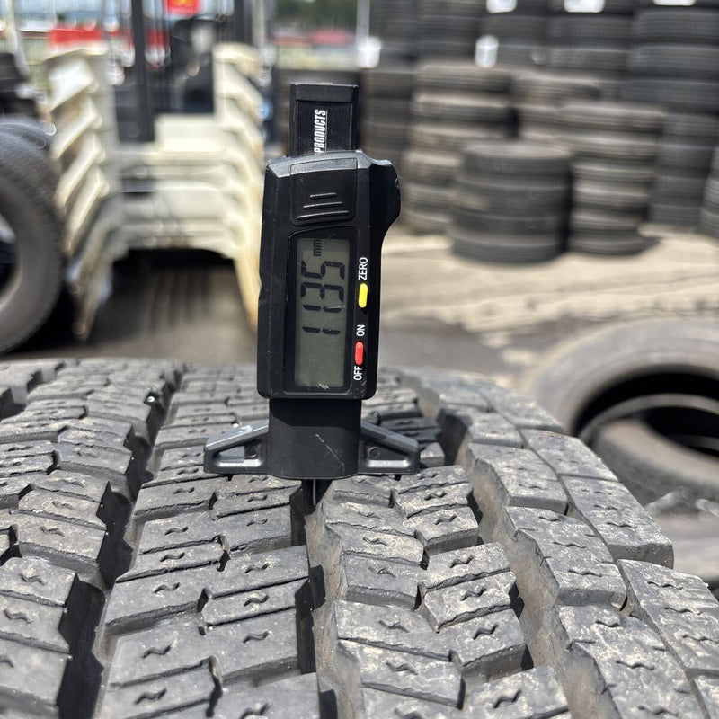 11R22.5 16PR ヨコハマ 905W 2023.2024年製 冬タイヤ 2本セット:28000円