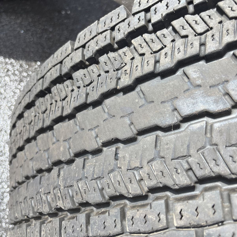 11R22.5 16PR ヨコハマ 905W 2023.2024年製 冬タイヤ 2本セット:28000円