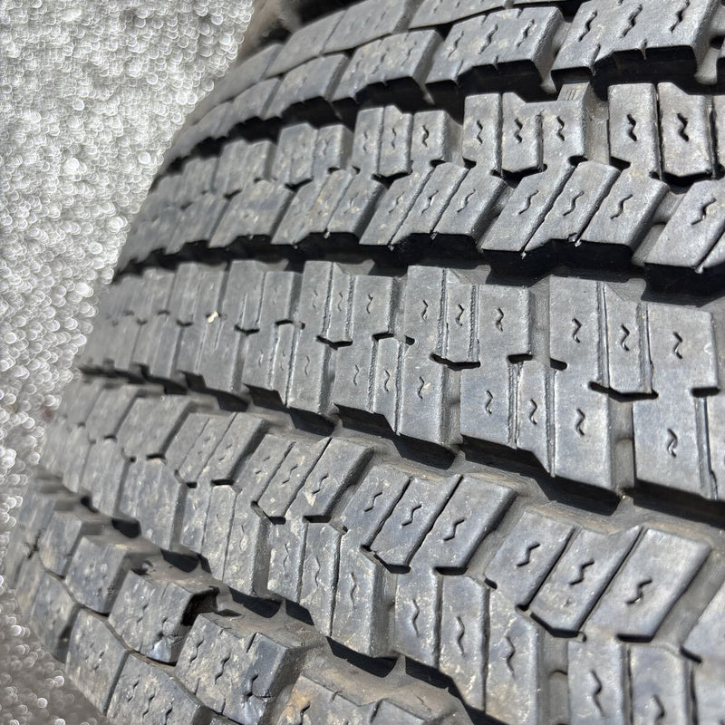 11R22.5 16PR ヨコハマ 905W 2023.2024年製 冬タイヤ 2本セット:28000円
