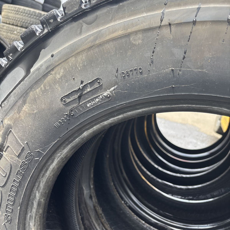 245/70R19.5 DUNLOP SP001 地山冬タイヤ6本:79000円