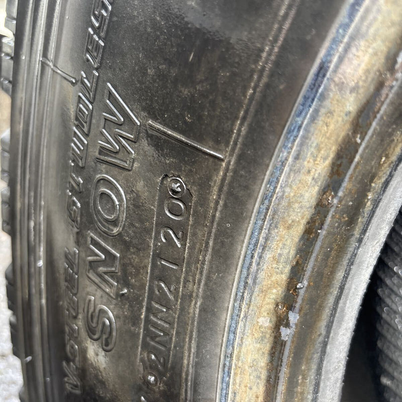 245/70R19.5 ブリヂストン W910 地山冬タイヤ 2本セット:17000円