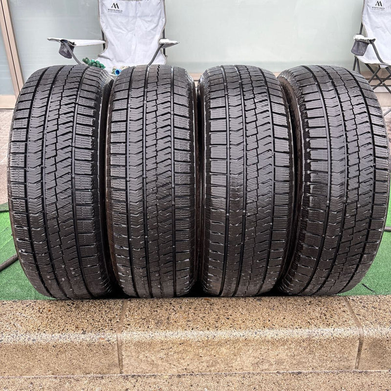 215/60R17 BRIDGESTONE 中古スタッドレスタイヤ4本セット:28000円