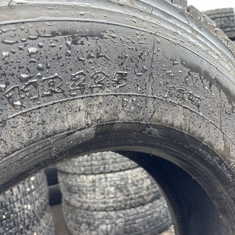 11R22.5 16PR ヨコハマ 903ZW 深溝 冬タイヤ 1本:16500円