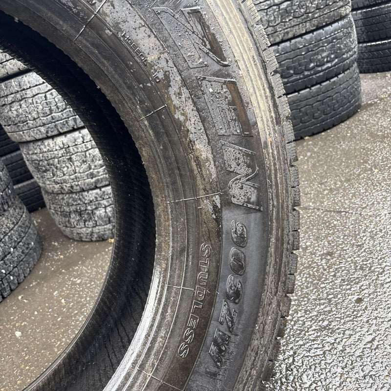 11R22.5 16PR ヨコハマ 903ZW 深溝 冬タイヤ 1本:16500円