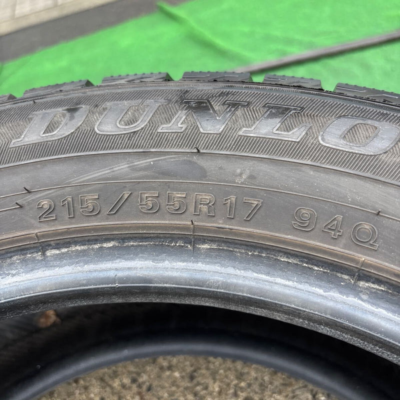 215/55R17 94Q DUNLOP WM02 中古スタッドレスタイヤ4本セット　27,000円